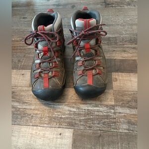 Keen Hiking Boots Women’s Size 8